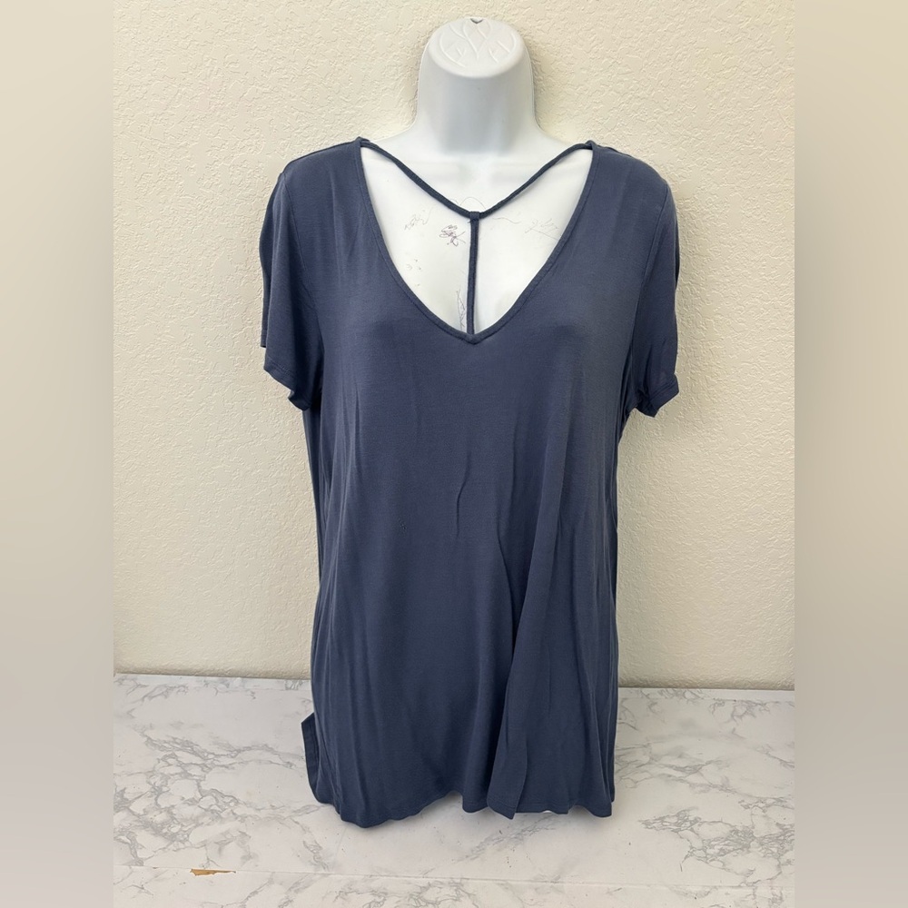 Glitz Short Sleeve Top Women’s 2X Blue Strappy Neck T Shirt Pullover Blouse​